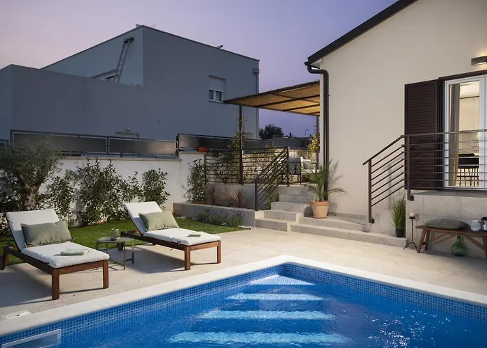 빌라 Ridollin 풀라